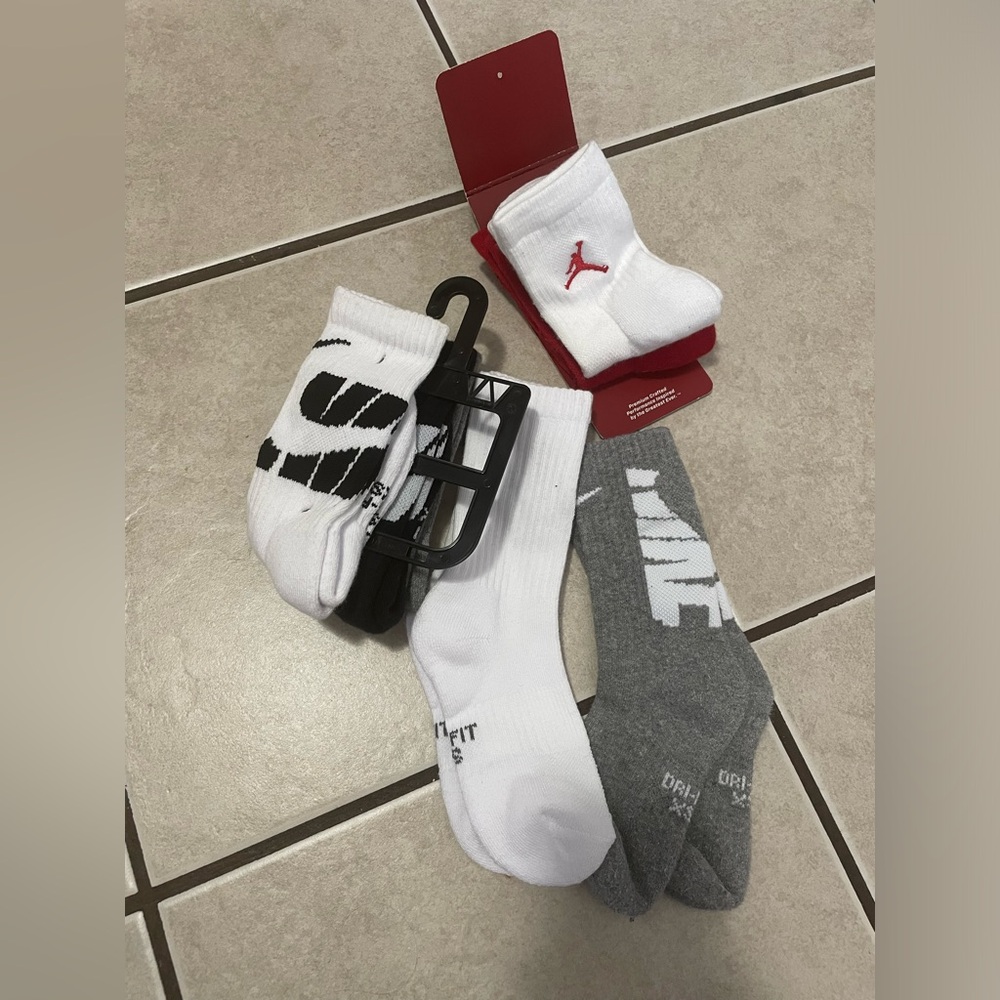 Toddler socks 5 nike 2 jordan